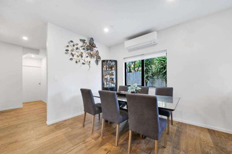 5B Hemsway Place Sunnyhills_3