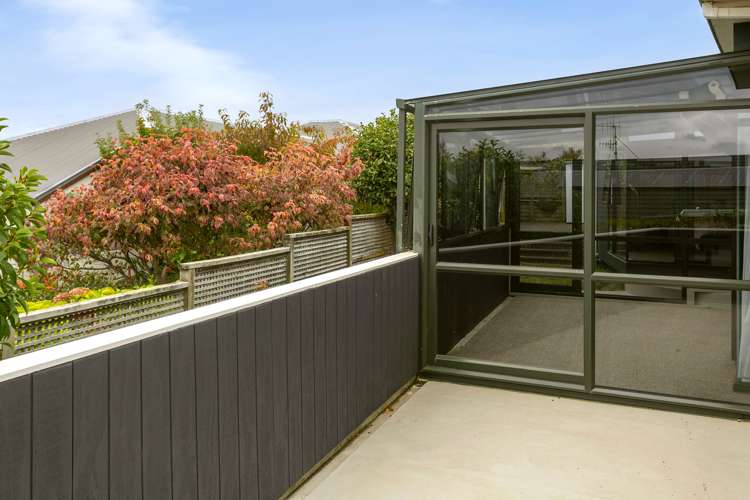 2/73 Harvey Street Waipahihi_17