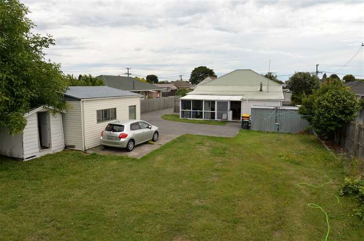 92 Neill Street Hornby_10