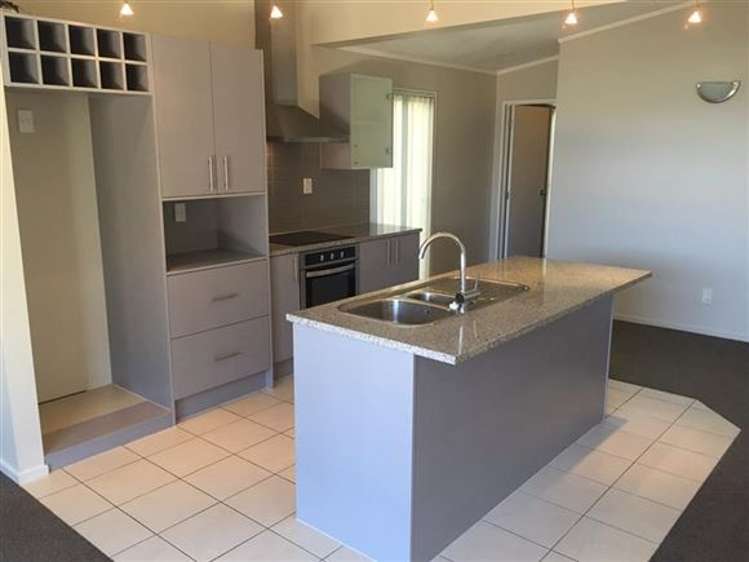 13 Merlot Lane Pukekohe_5