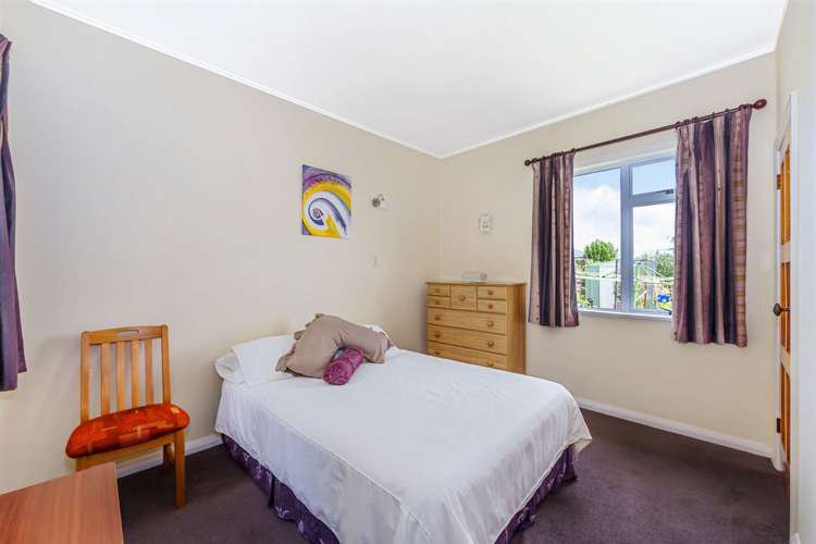 4 Crown Road Tindalls Beach_13