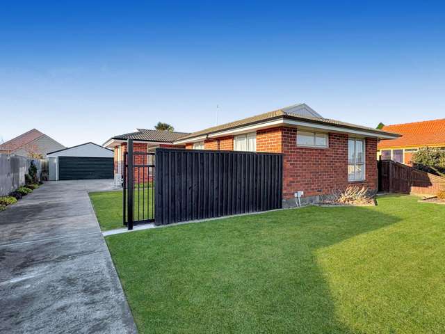 HORNBY - THREE BEDROOM, DOUBLE GARAGE, HEAT PUMP, SEPERATE LIVING AREA, FULLY FENCED
