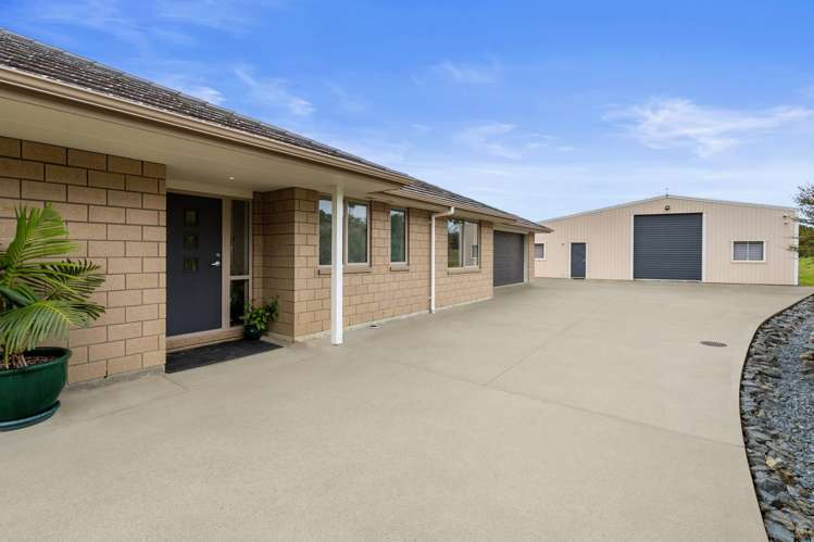 1518 Old North Road Helensville_5