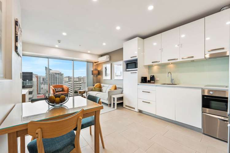 2007/6 Lorne Street_4