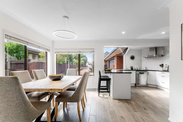 10b Miro Road Greenlane_11