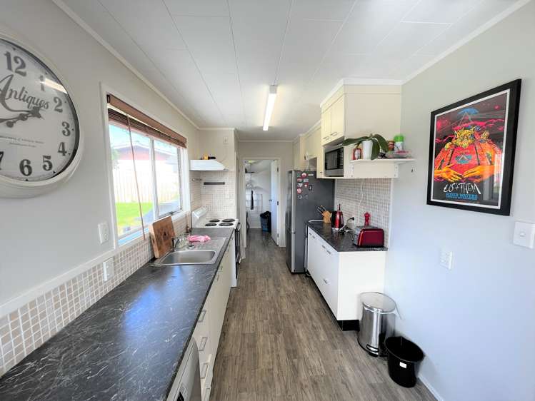 56 Archmillen Avenue Pakuranga Heights_1