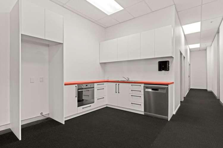 Ground Floor, 14 Settlers Crescent Ferrymead_15