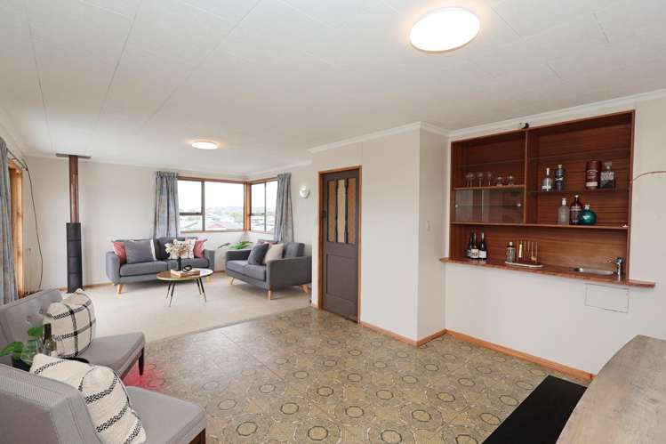 220 Bay Road West Plains_23