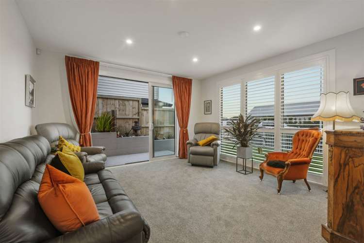 26 Tawatawa Street Long Bay_25