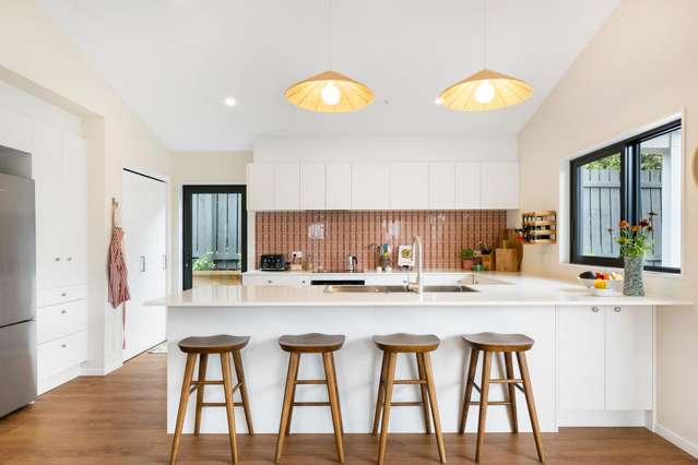 6A Rudyard Crescent Johnsonville_1