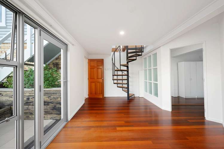 82 & 82A Sunnybrae Road Hillcrest_17