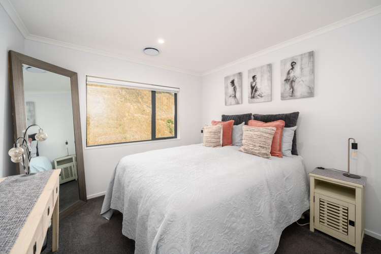 4 Antigua Way Grenada Village_12