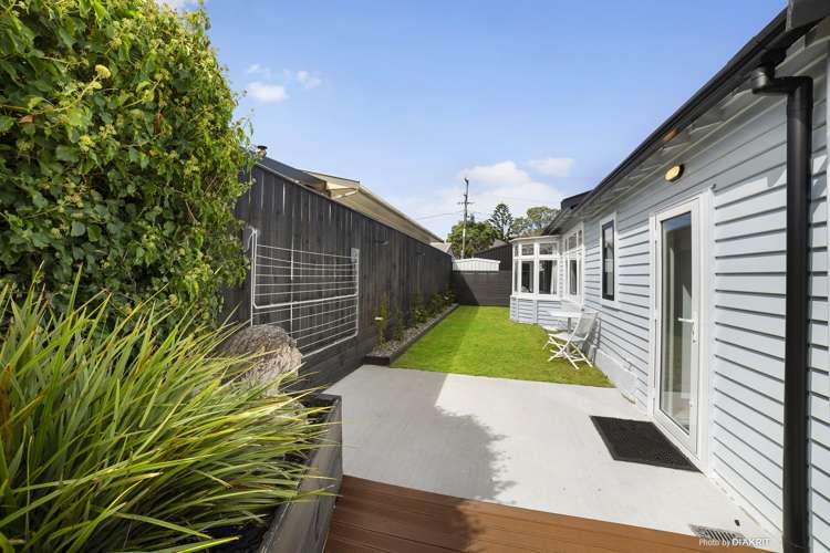 10 Tarawera Road Johnsonville_14