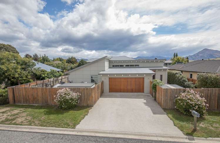 29 Kingston Street Albert Town_20