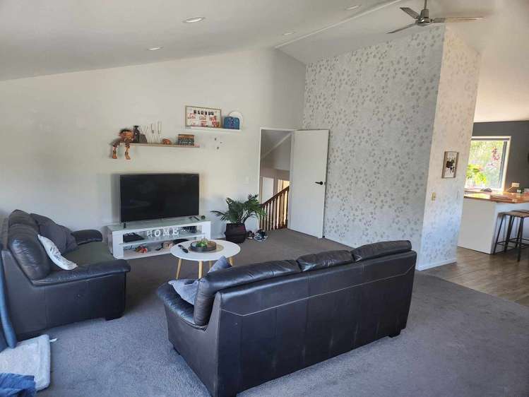 8 Squire Way Richmond_5