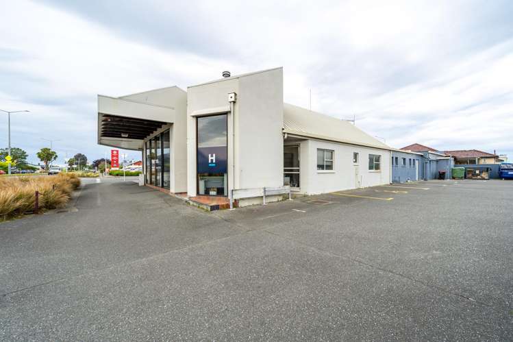 64-66 Windsor Street Windsor_21