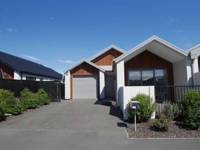 WIGRAM - 3 BEDROOM, 2 BATHROOM TOWNHOUSE, 2017 BUILD, IMMACULATE THROUGHOUT
