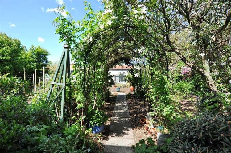 8 Lincoln Road Hillmorton_20