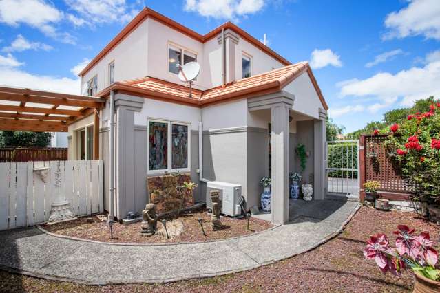 1 Stolford Crescent New Lynn_3