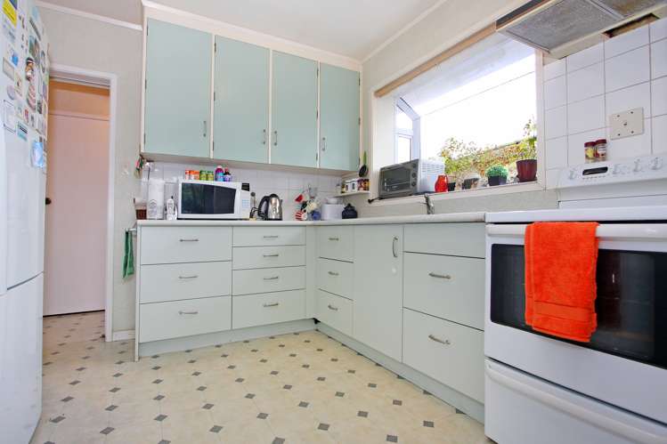 2/15 Cameron Street Papakura_5