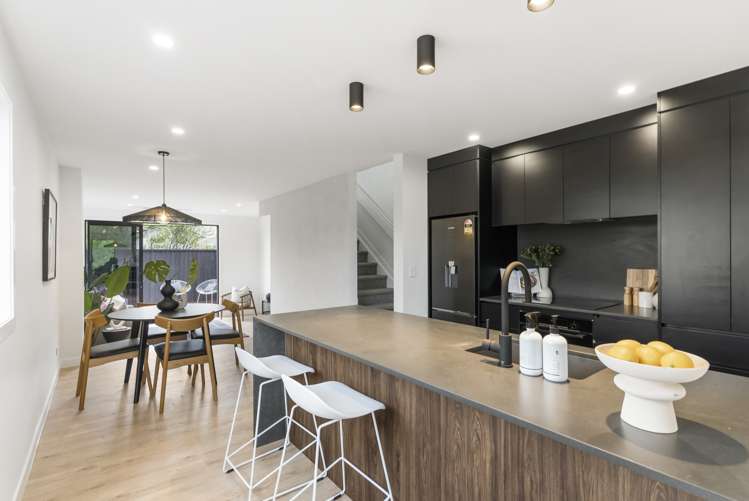 6/47 Taipari Road Te Atatu Peninsula_2