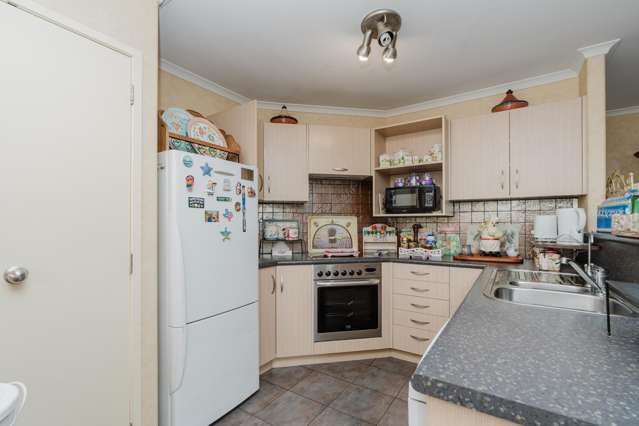 296 Thomas Road Rototuna North_1