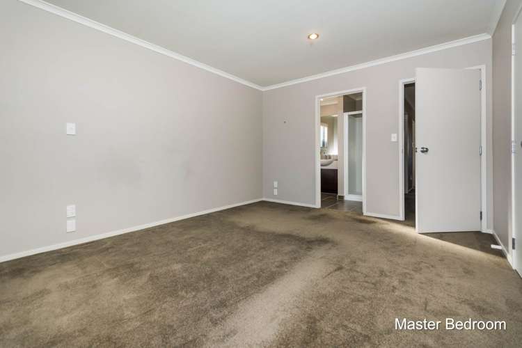 120 Fernhill Way Oteha_5