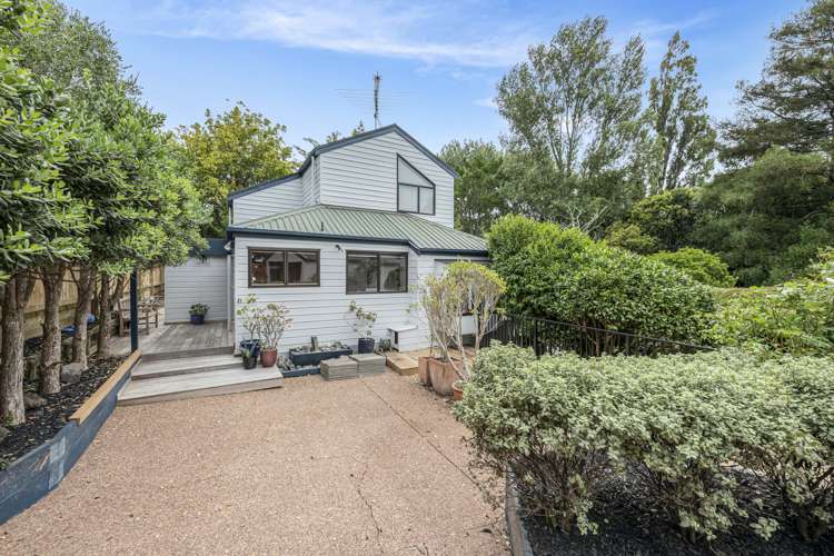 58a Uxbridge Road Mellons Bay_26