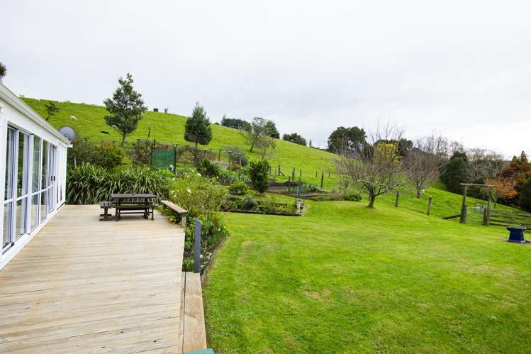 2212 Matawai Road Te Karaka_17