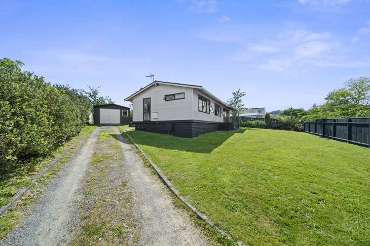 54 Aniseed Grove Timberlea_18