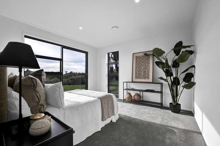 29 Washer Road Omata_24