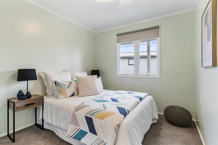 37 Moire Road Massey_14