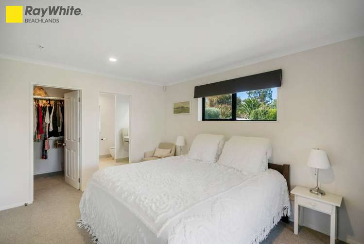 17 Fourth View Avenue Beachlands_12