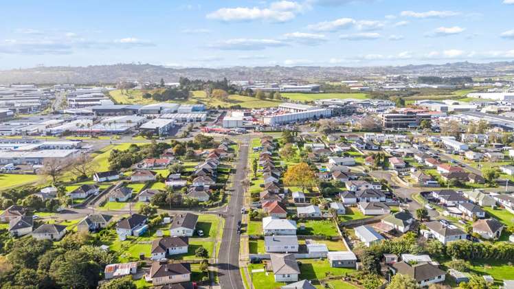 33 Pearl Baker Drive Otara_24
