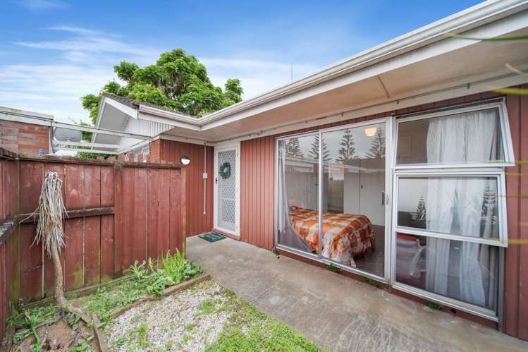 3/2 Ihaka Place Papatoetoe_10