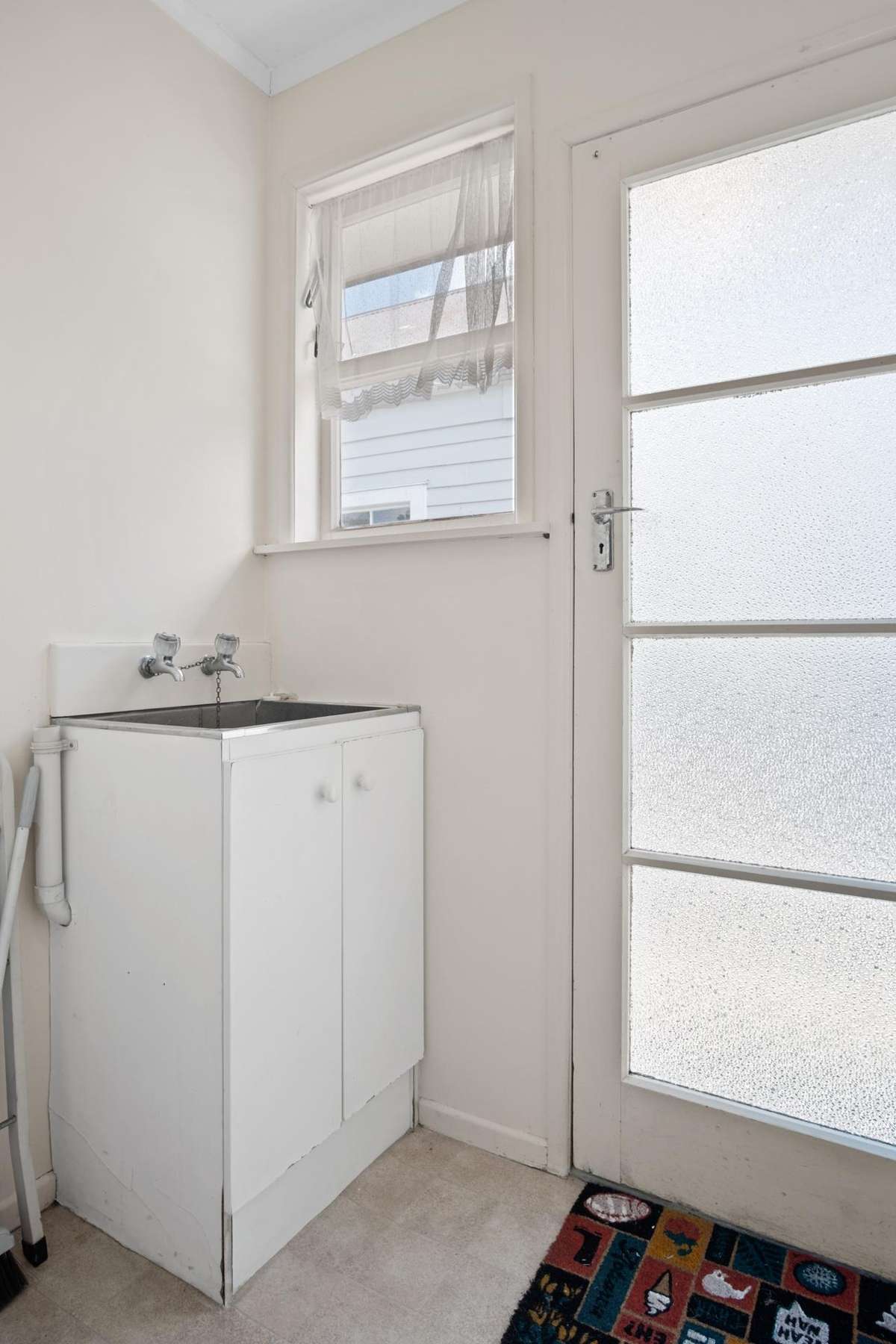 B/71 Commercial Road_5