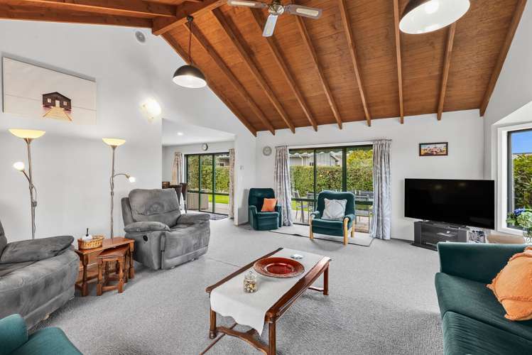 47 Frye Crescent Albert Town_6