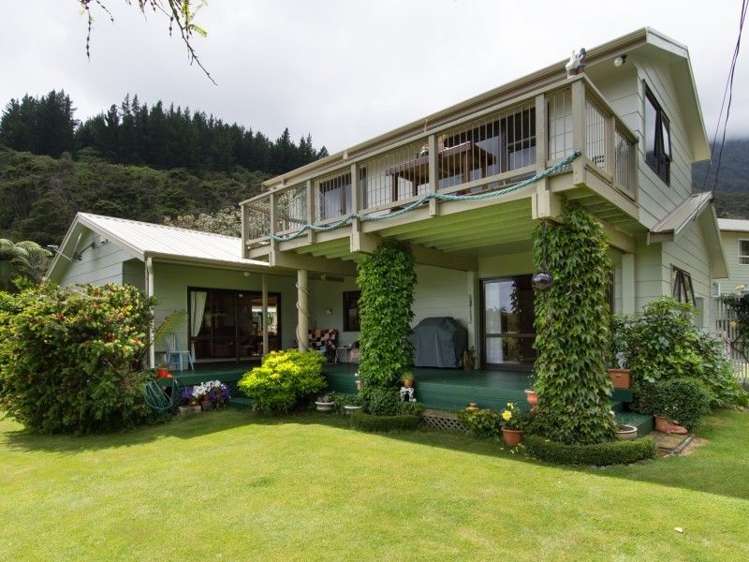 2325 Croisilles-French Pass Road Okiwi Bay_0