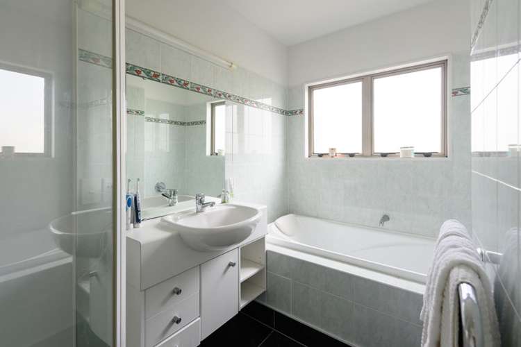 51 Landsdowne Terrace Karori_11