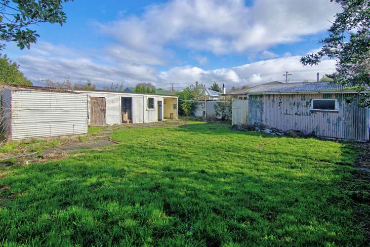 226 High Street North Carterton_16