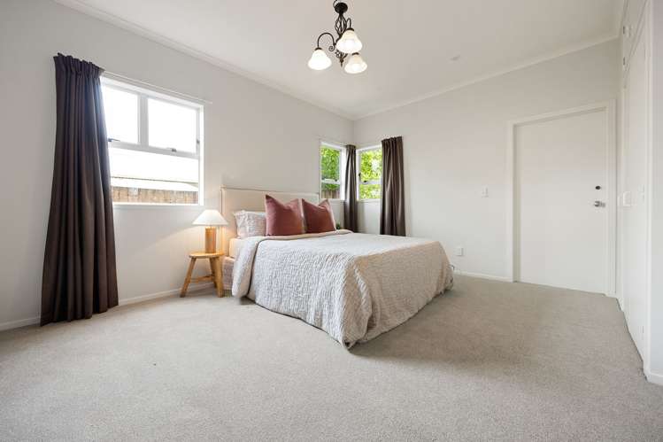 89 Clyde Street Hamilton East_13