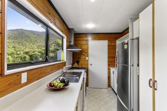 97 Thurleigh Grove Karori_4