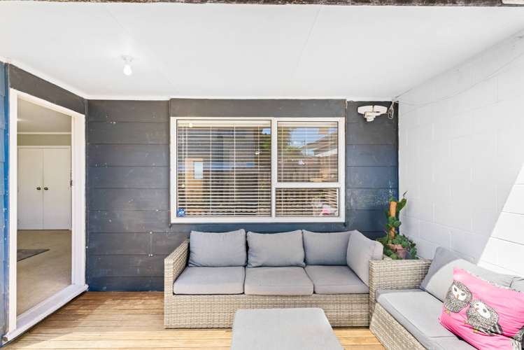 1/4 Wickstead Place Massey_25