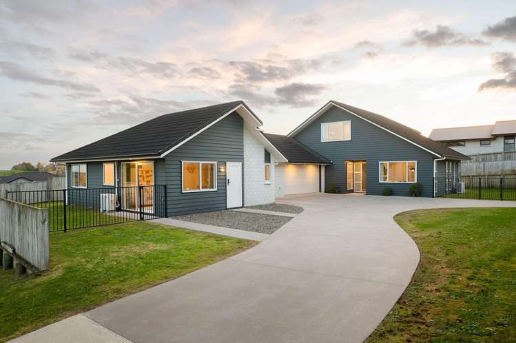 22 + 22A Kapua Crescent Rototuna North_30
