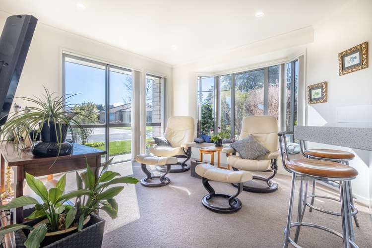 2 Henry Bell Close Leamington_14