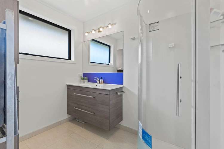 1/50 Vivian Wilson Drive Eastern Beach_14