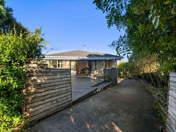 36 Sunline Ave Massey_12