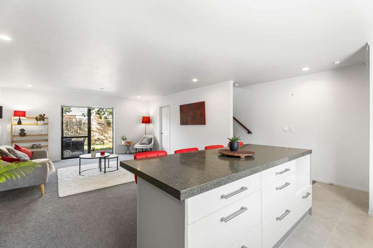 3 Elwarth Way Ranui_5