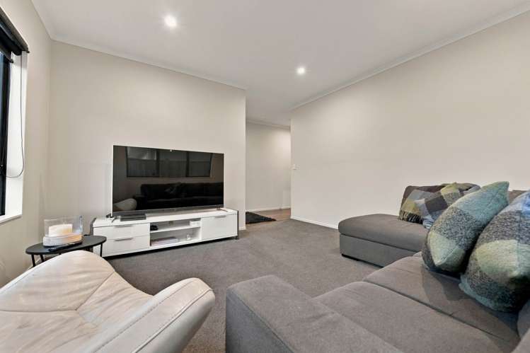 36 Koropa Road Flat Bush_8