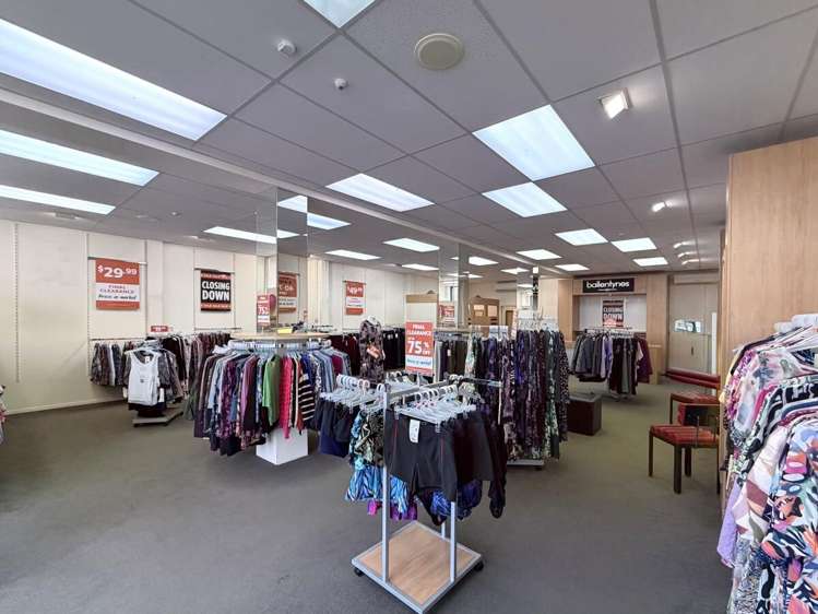 14 Te Heuheu Street Town Centre_8
